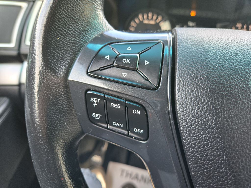 2016 Ford Explorer Image 18