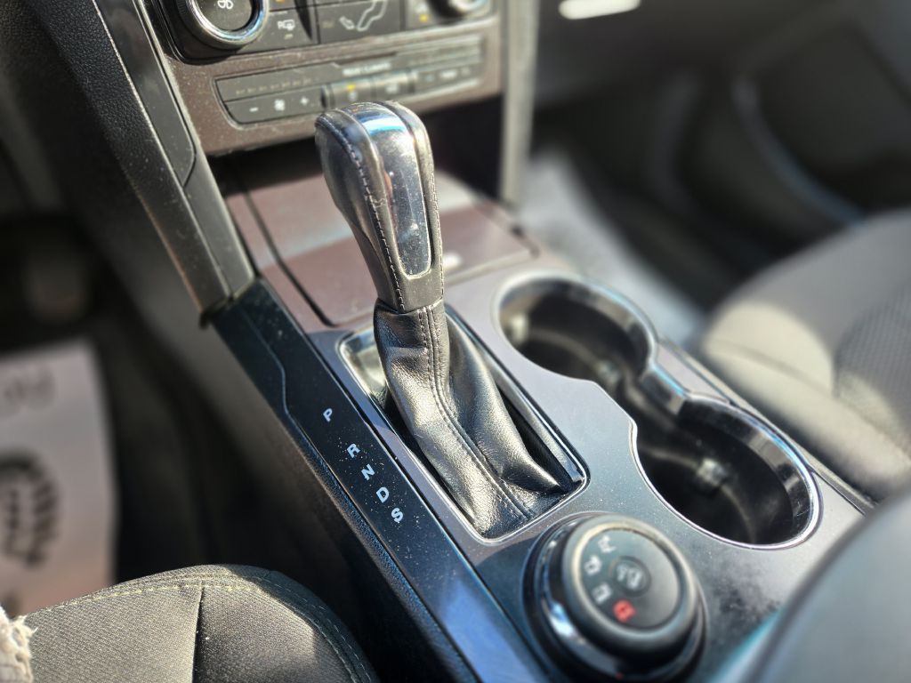 2016 Ford Explorer Image 21