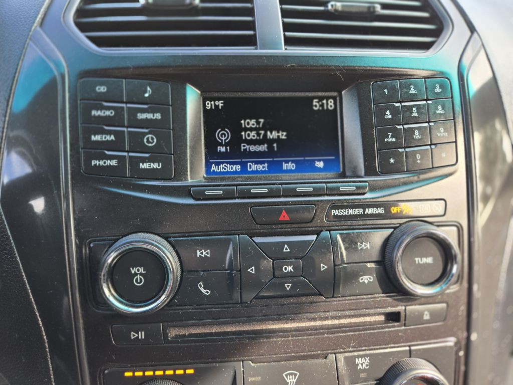2016 Ford Explorer Image 24