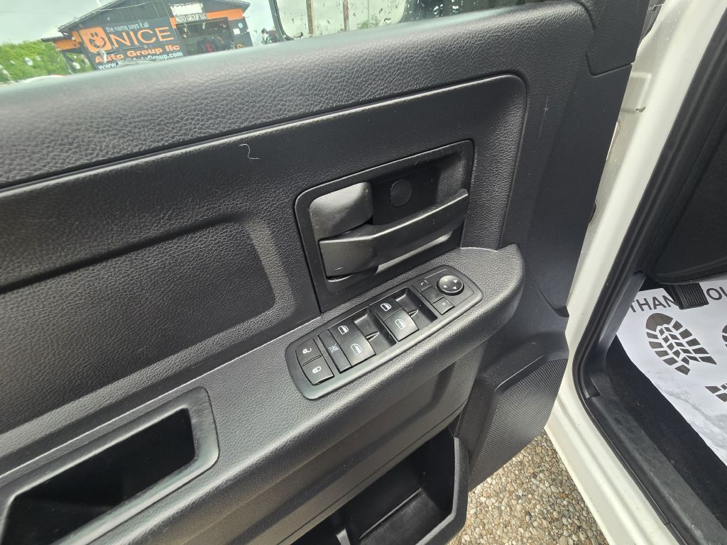 2015 RAM 1500 Image 14