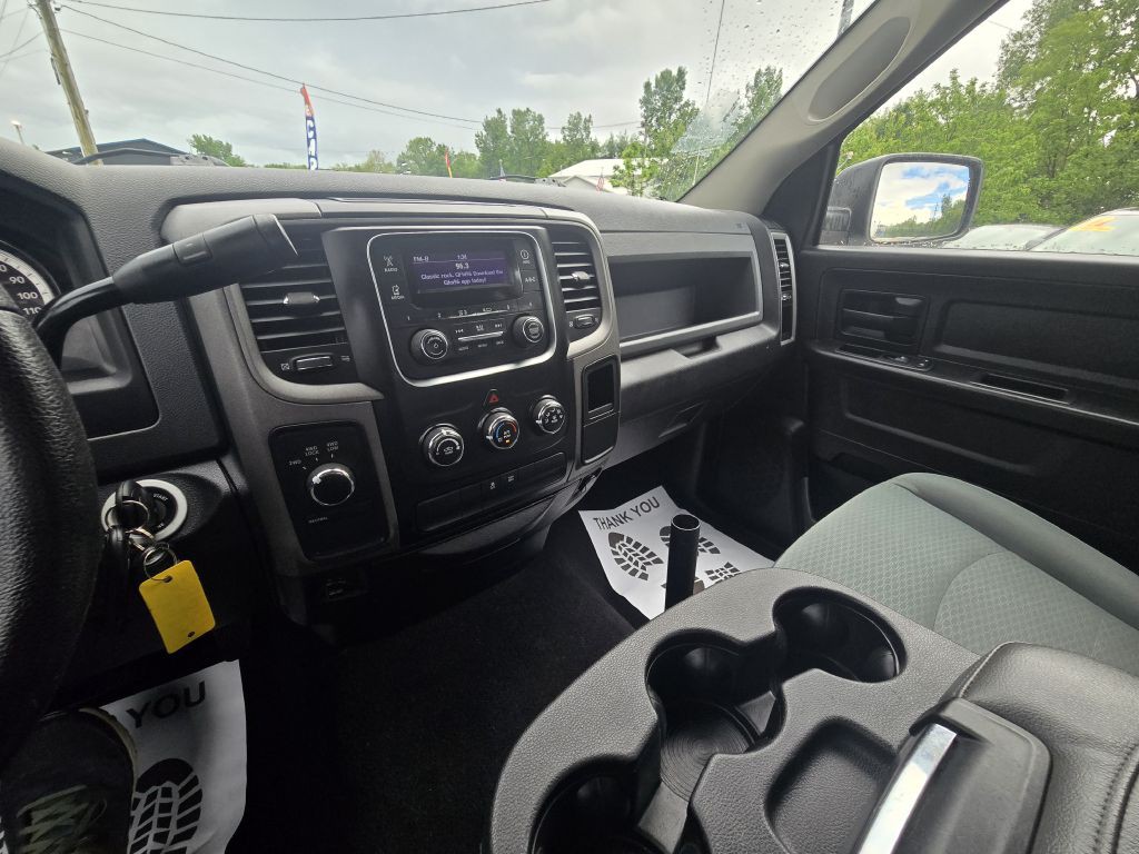 2015 RAM 1500 Image 16