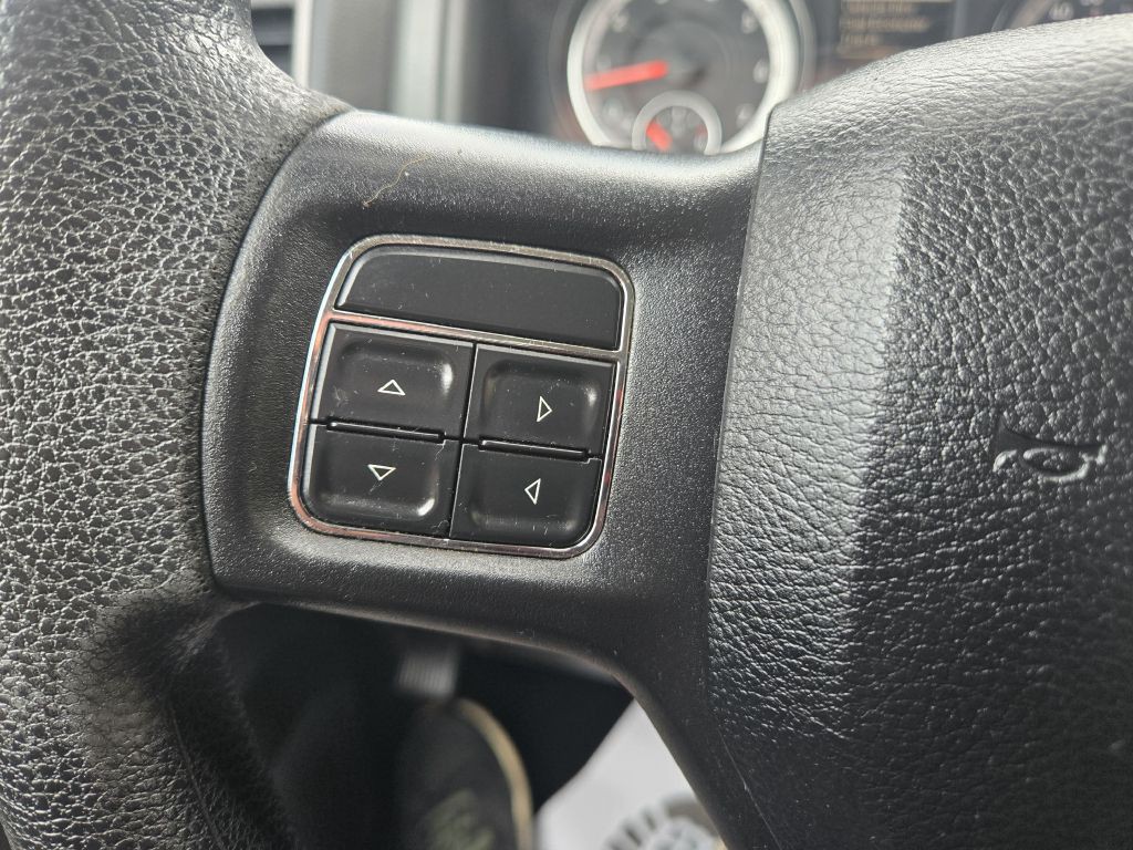 2015 RAM 1500 Image 17