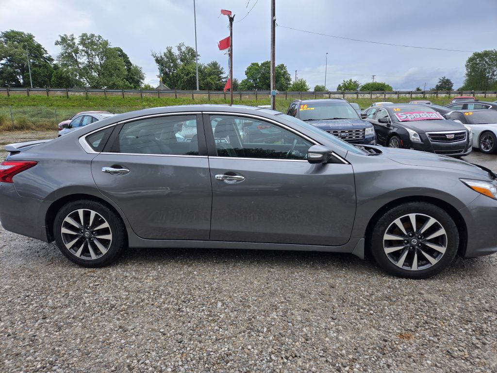 2016 Nissan Altima Image 4