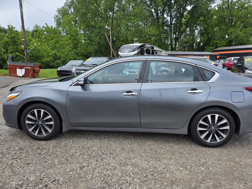 2016 Nissan Altima Image 8