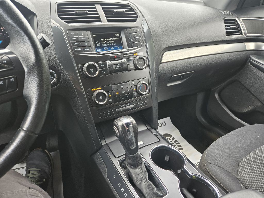 2018 Ford Explorer Image 17