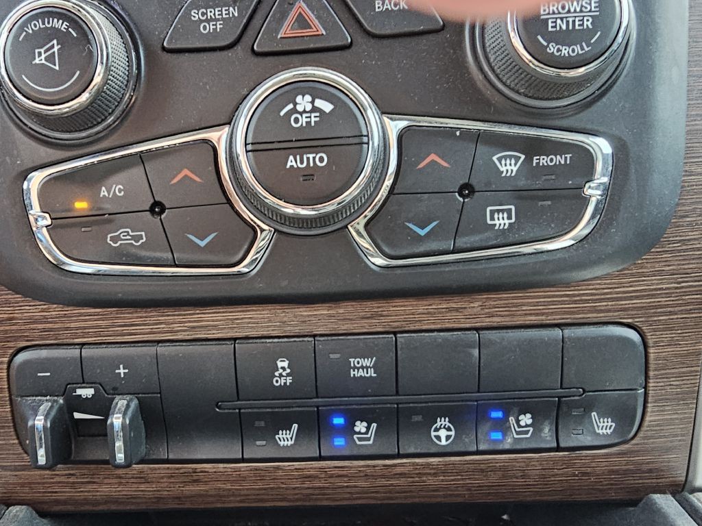 2016 RAM 1500 Image 24
