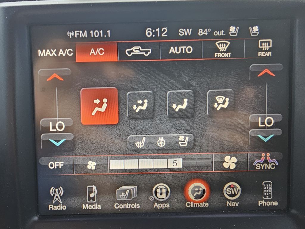 2016 RAM 1500 Image 27