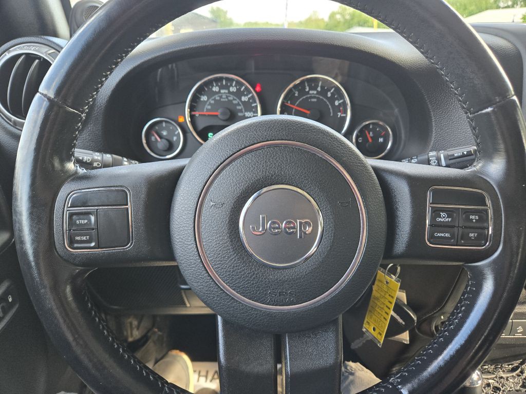 2012 Jeep Wrangler Unlimited Image 16