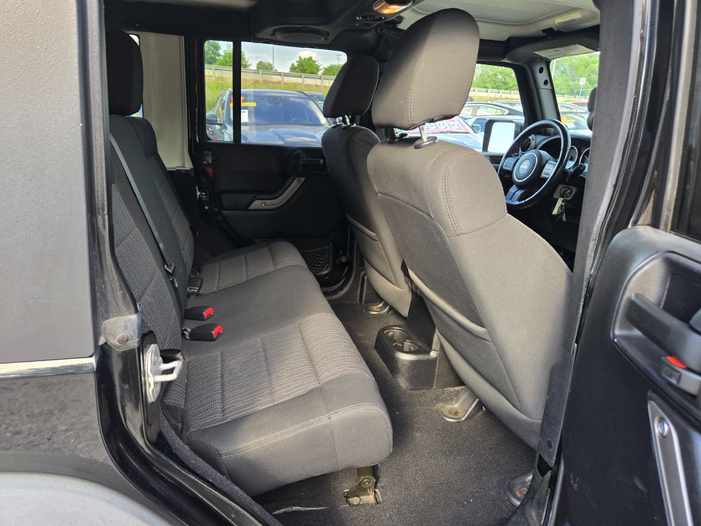 2012 Jeep Wrangler Unlimited Image 25