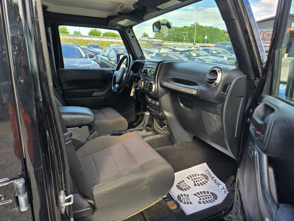 2012 Jeep Wrangler Unlimited Image 26