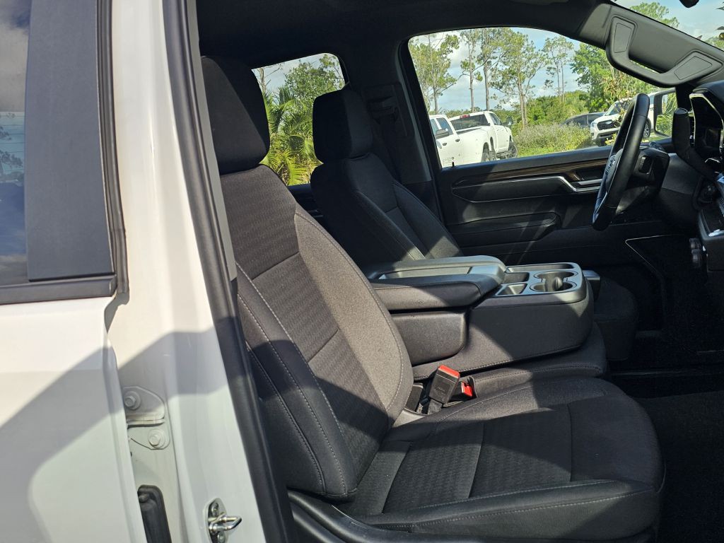 2024 Chevrolet Silverado 1500 Image 19