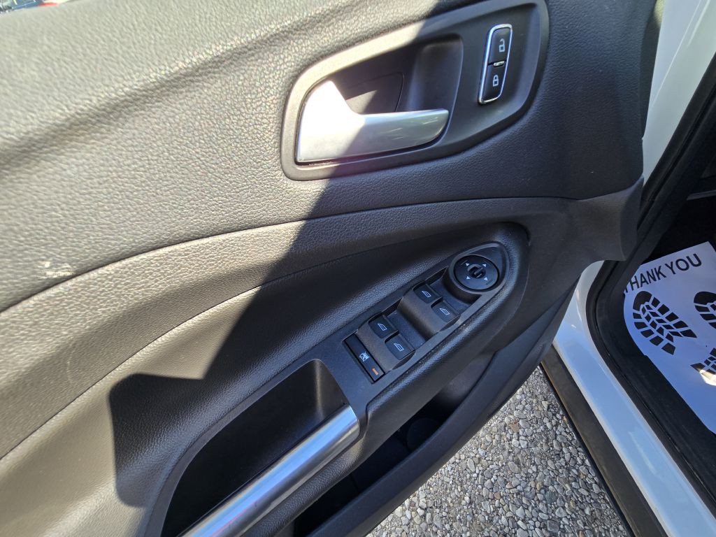 2016 Ford Escape Image 13