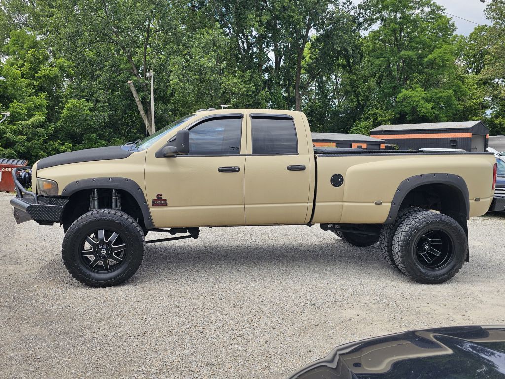 2003 Dodge Ram 3500 Image 2