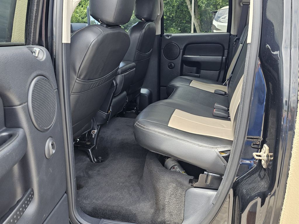 2003 Dodge Ram 3500 Image 25