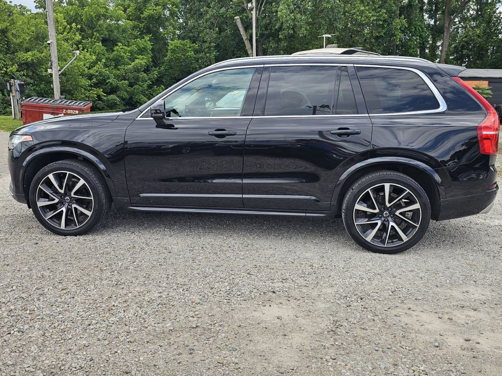 2020 Volvo XC90 Image 2