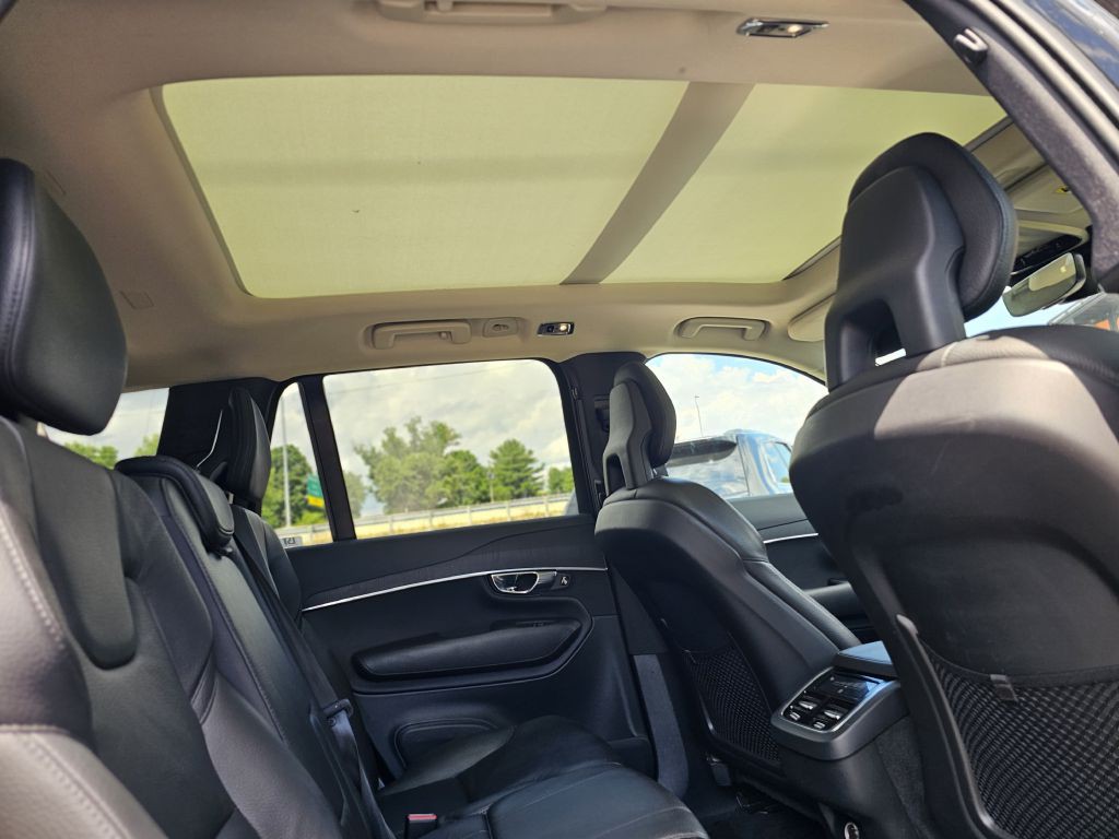 2020 Volvo XC90 Image 35