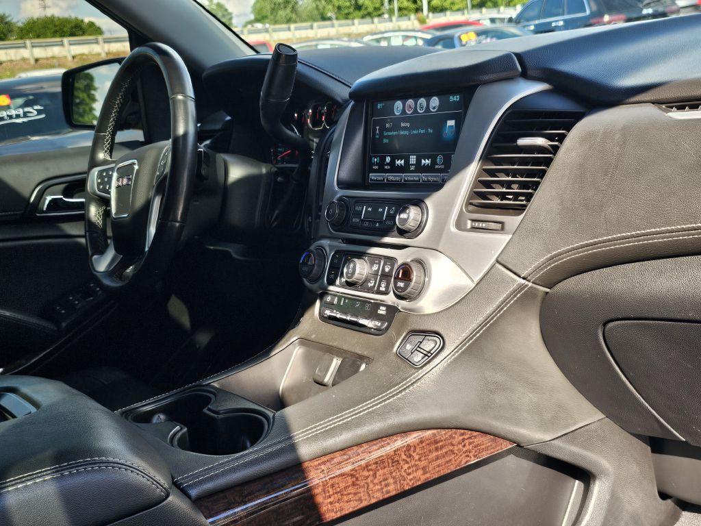 2020 GMC Yukon Image 29