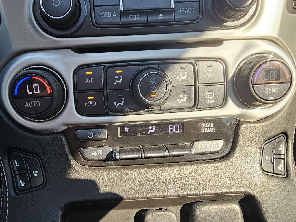 2020 GMC Yukon Image 39