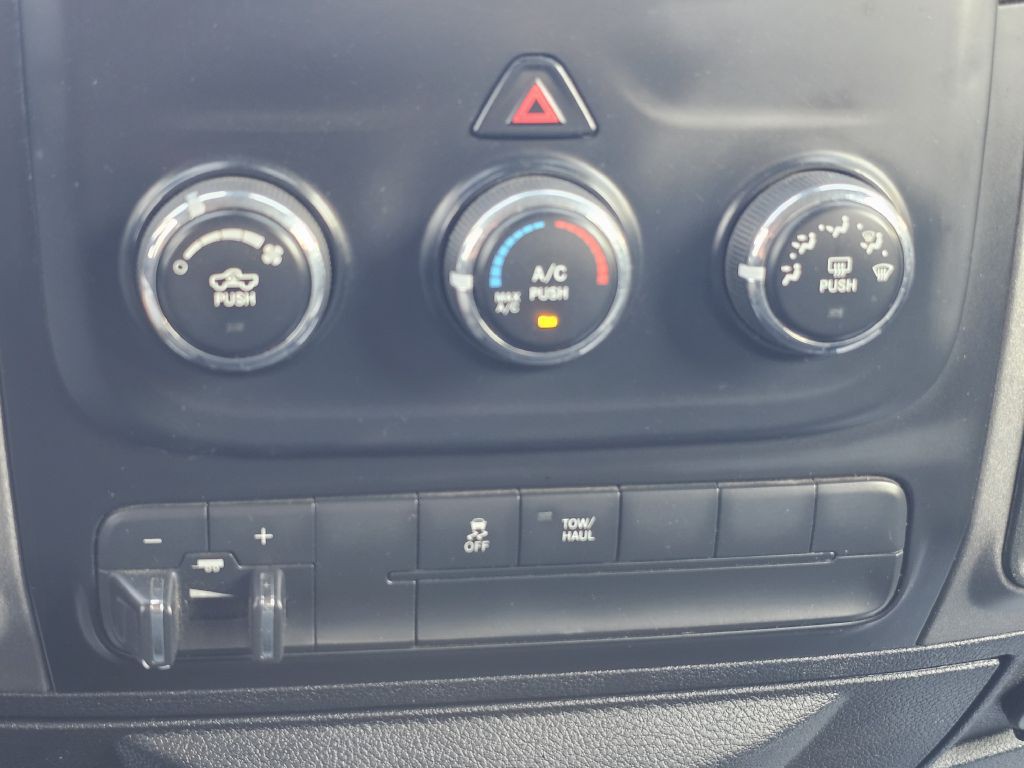 2016 RAM 2500 Image 31