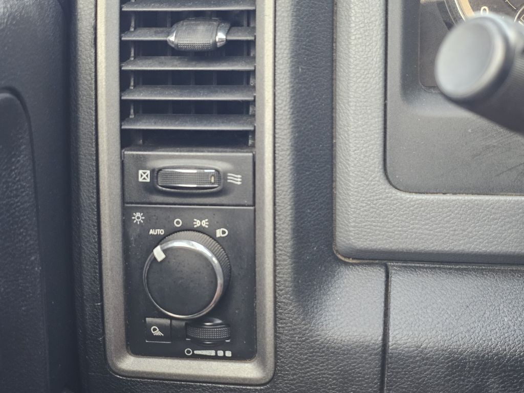 2016 RAM 2500 Image 32
