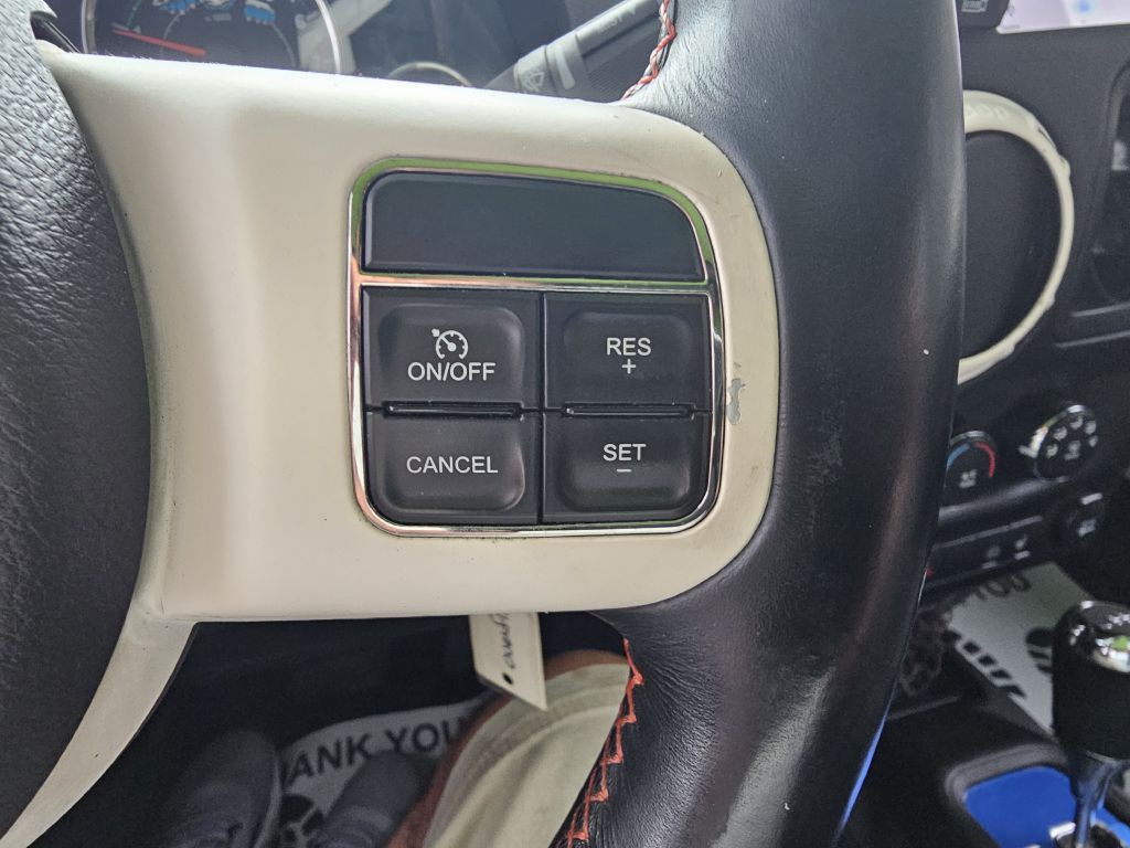 2012 Jeep Wrangler Unlimited Image 30