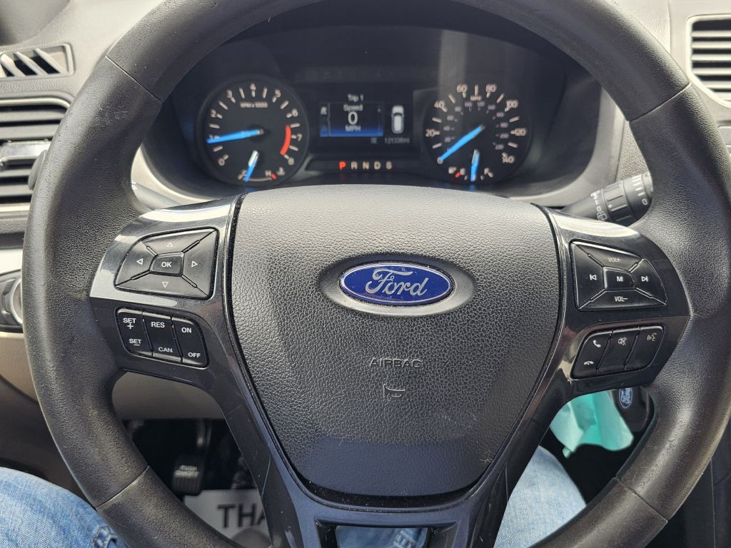 2019 Ford Explorer Image 26