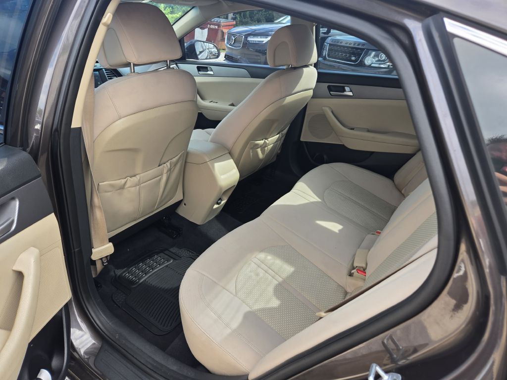 2016 Hyundai Sonata Image 24
