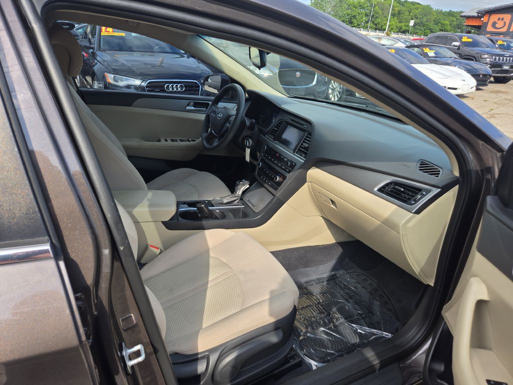 2016 Hyundai Sonata Image 26