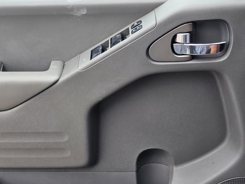 2019 Nissan Frontier Image 28