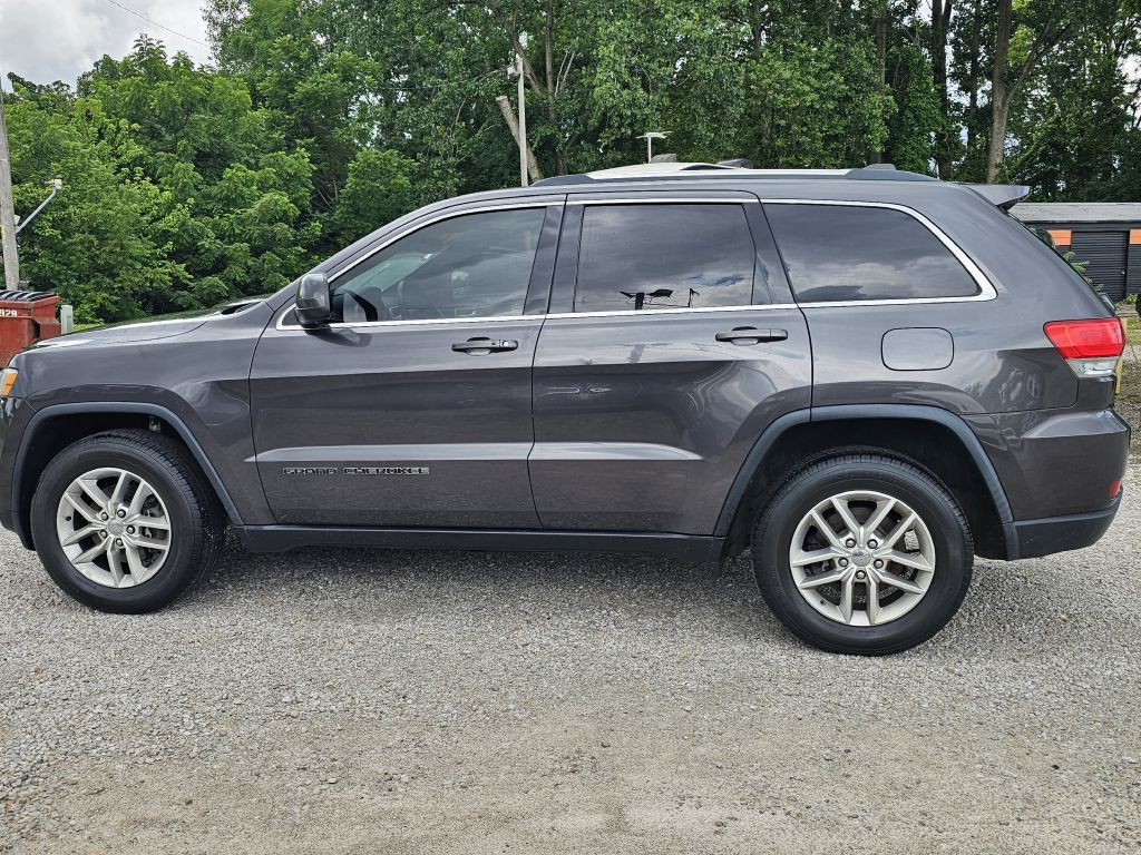 2017 Jeep Grand Cherokee Image 2