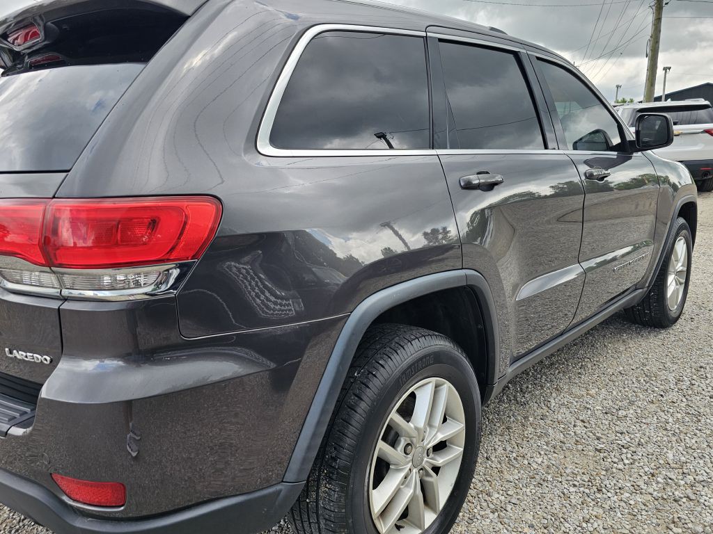 2017 Jeep Grand Cherokee Image 11