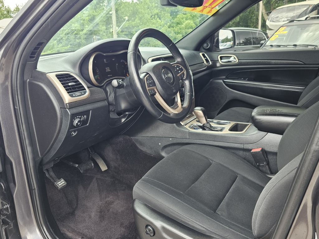 2017 Jeep Grand Cherokee Image 18