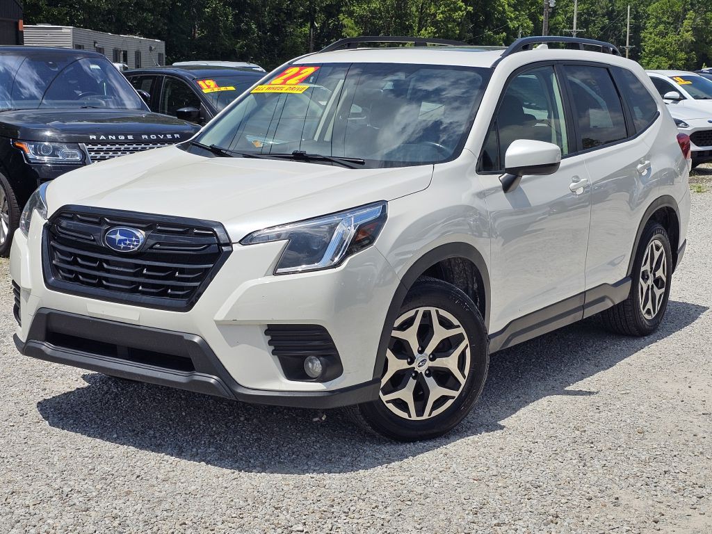 2022 Subaru Forester Image 1