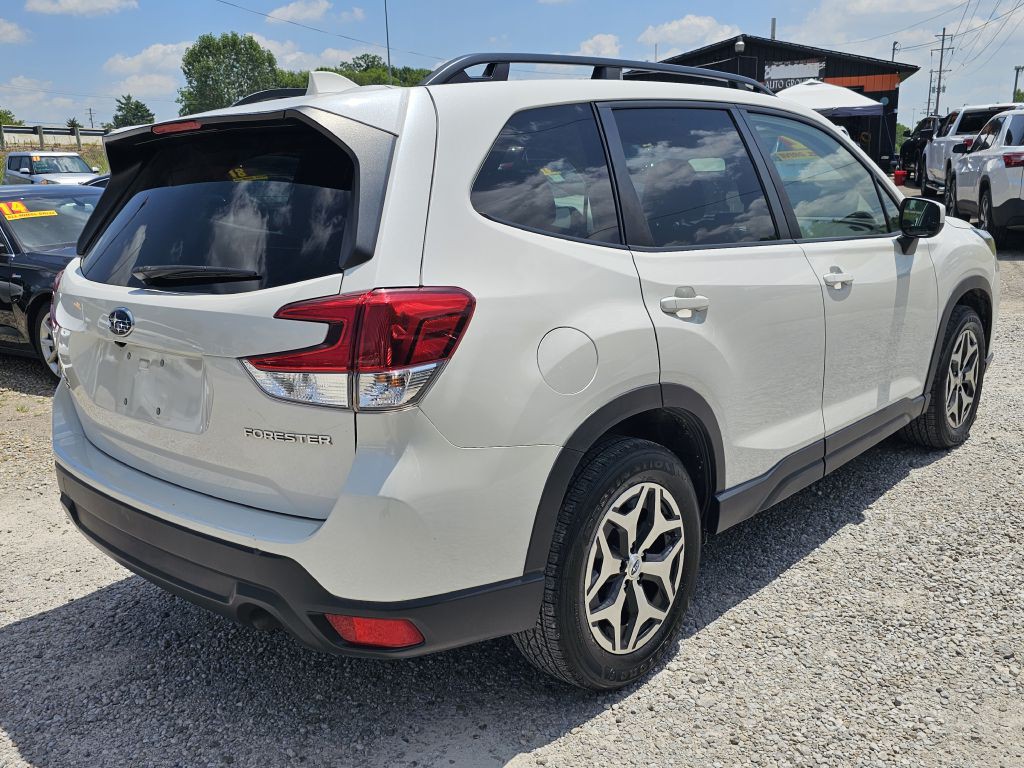 2022 Subaru Forester Image 5