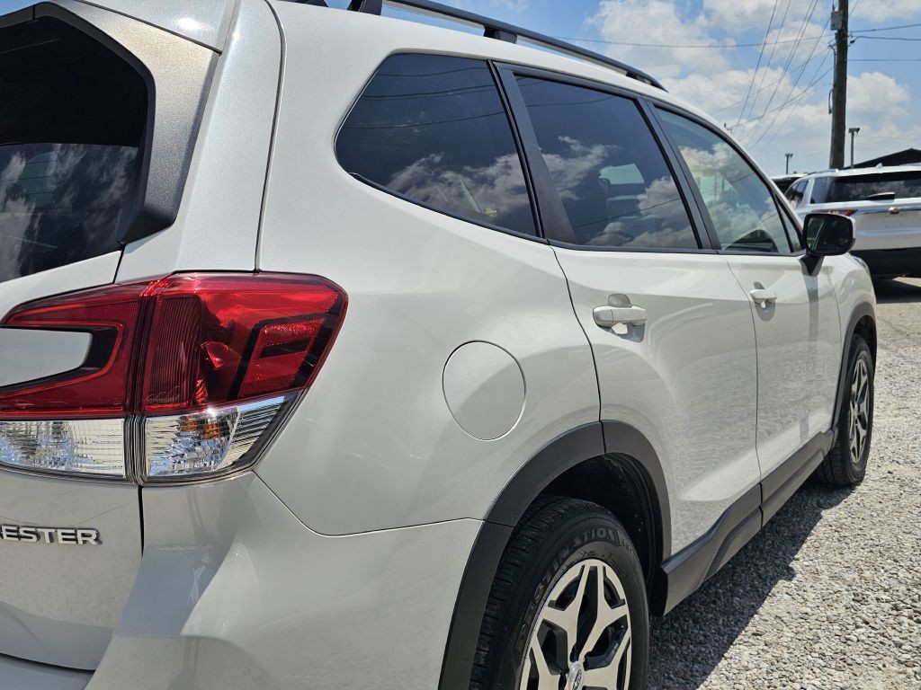 2022 Subaru Forester Image 10
