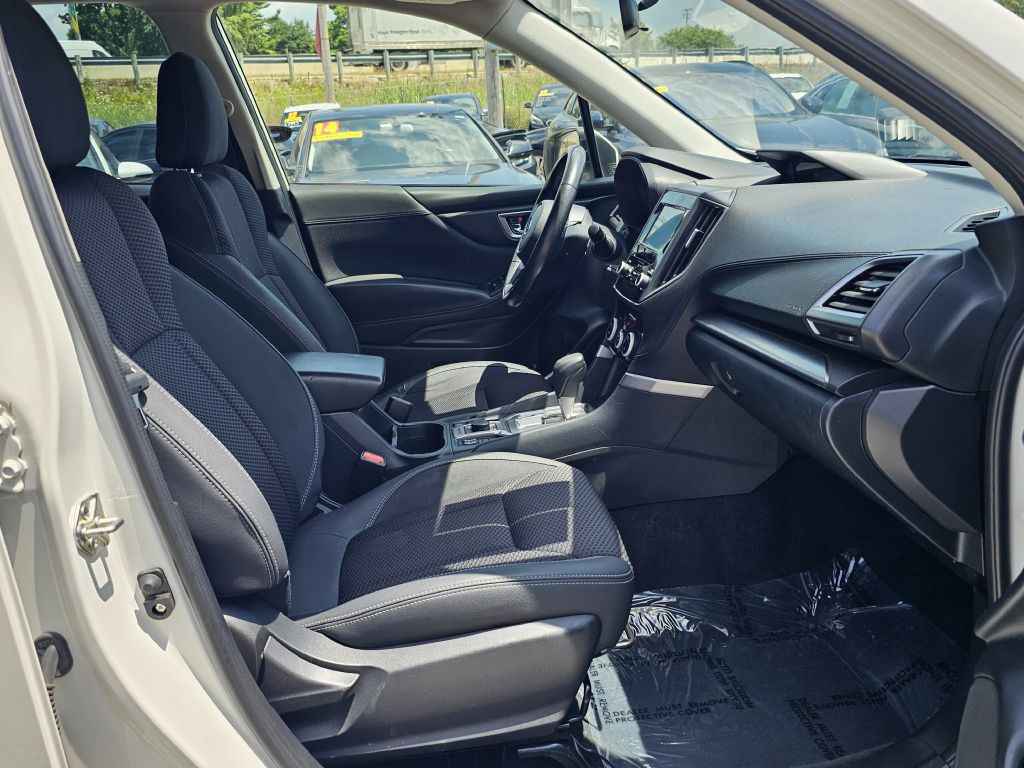 2022 Subaru Forester Image 21