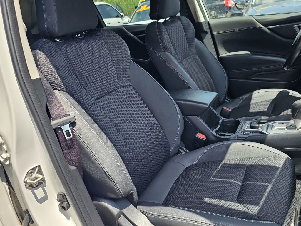 2022 Subaru Forester Image 22