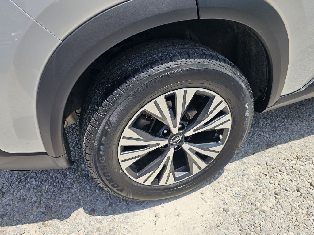2023 Nissan Rogue Image 10