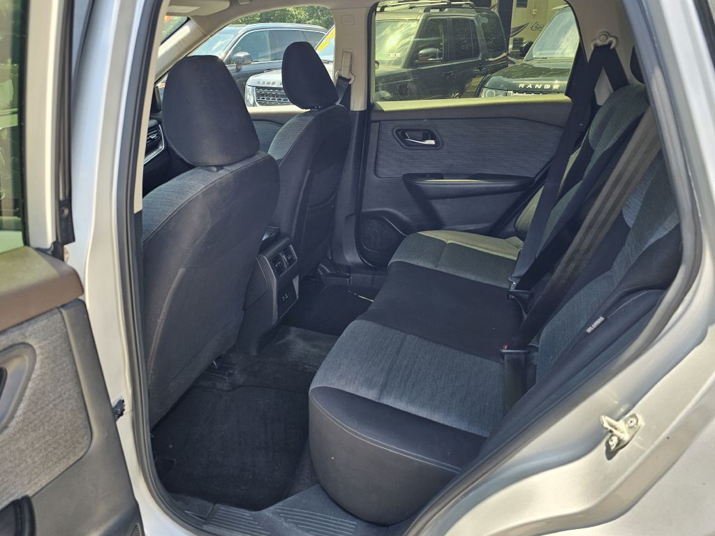 2023 Nissan Rogue Image 17