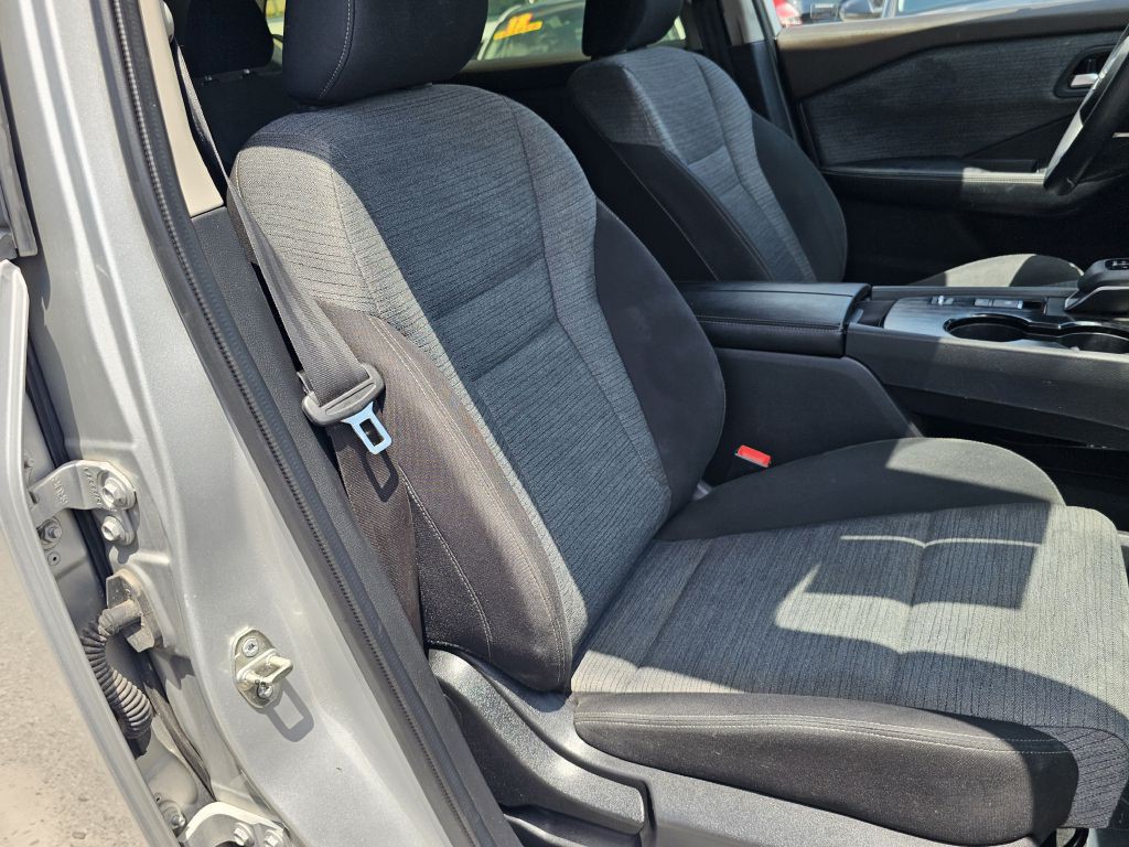2023 Nissan Rogue Image 21