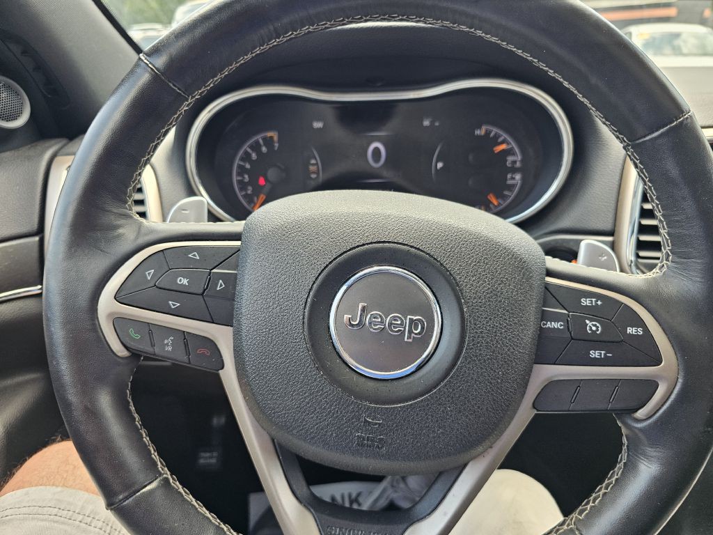 2016 Jeep Grand Cherokee Image 32