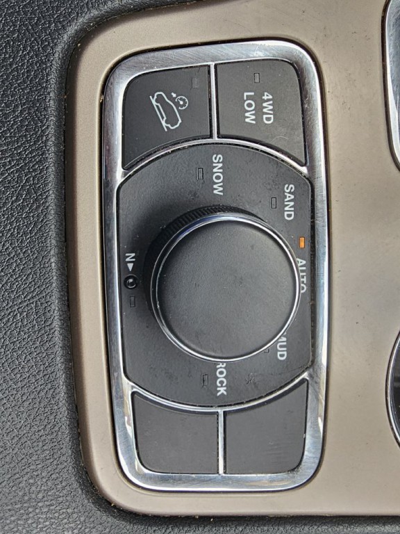 2016 Jeep Grand Cherokee Image 36