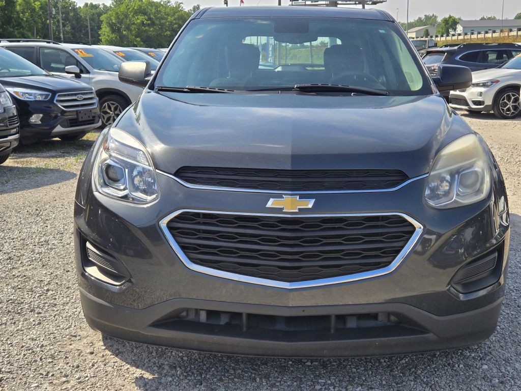 2017 Chevrolet Equinox Image 2