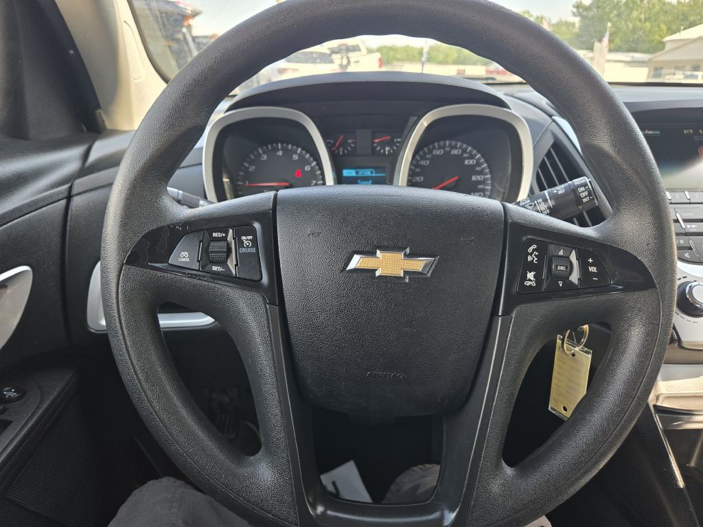 2017 Chevrolet Equinox Image 14