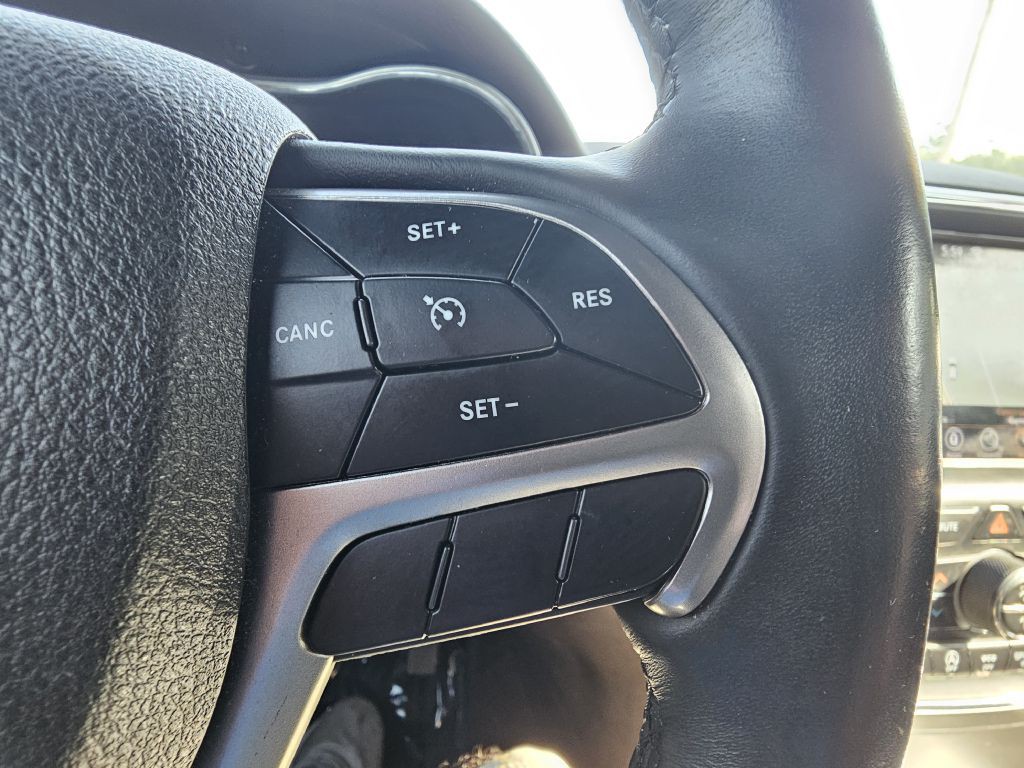 2018 Jeep Grand Cherokee Image 32