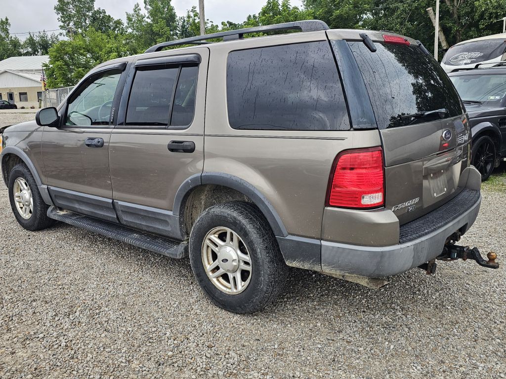 2003 Ford Explorer Image 3