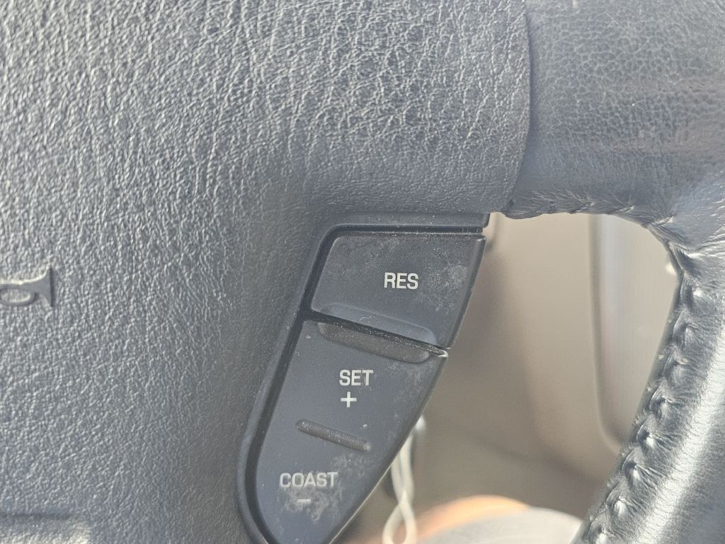 2003 Ford Explorer Image 18