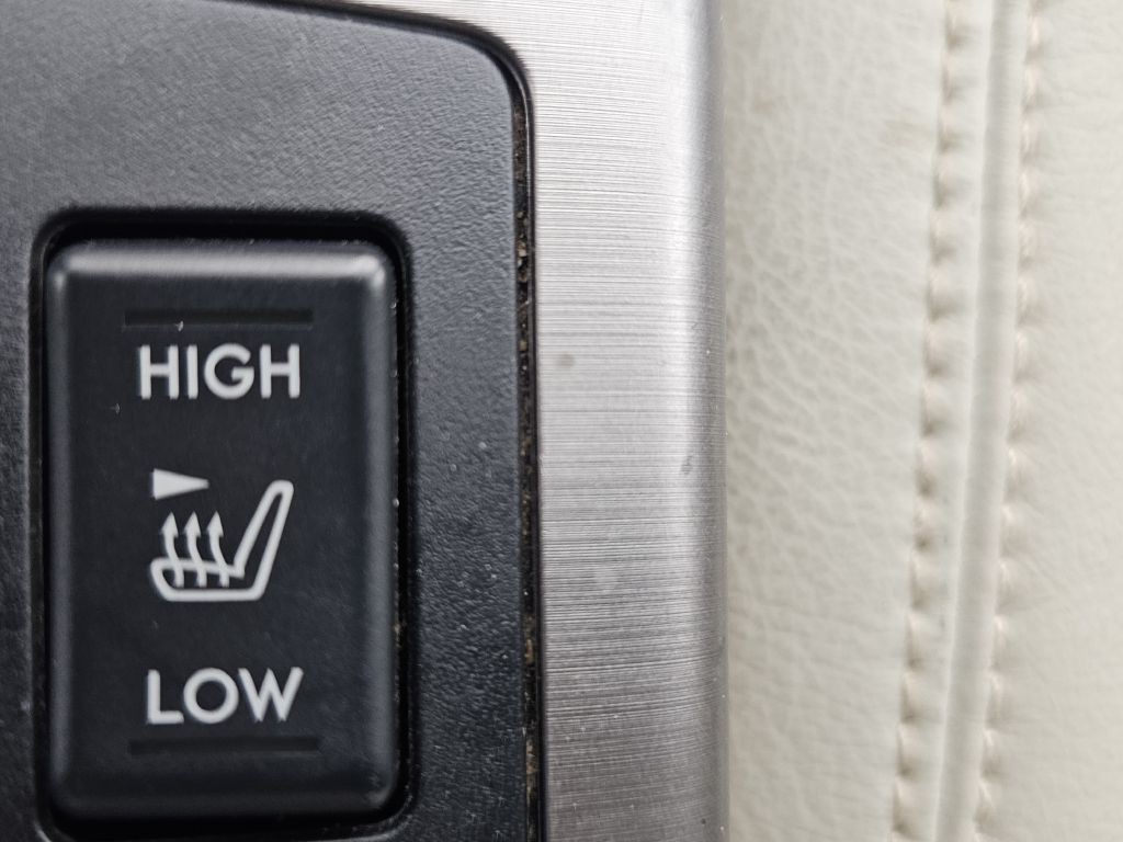 2011 Subaru Outback Image 28