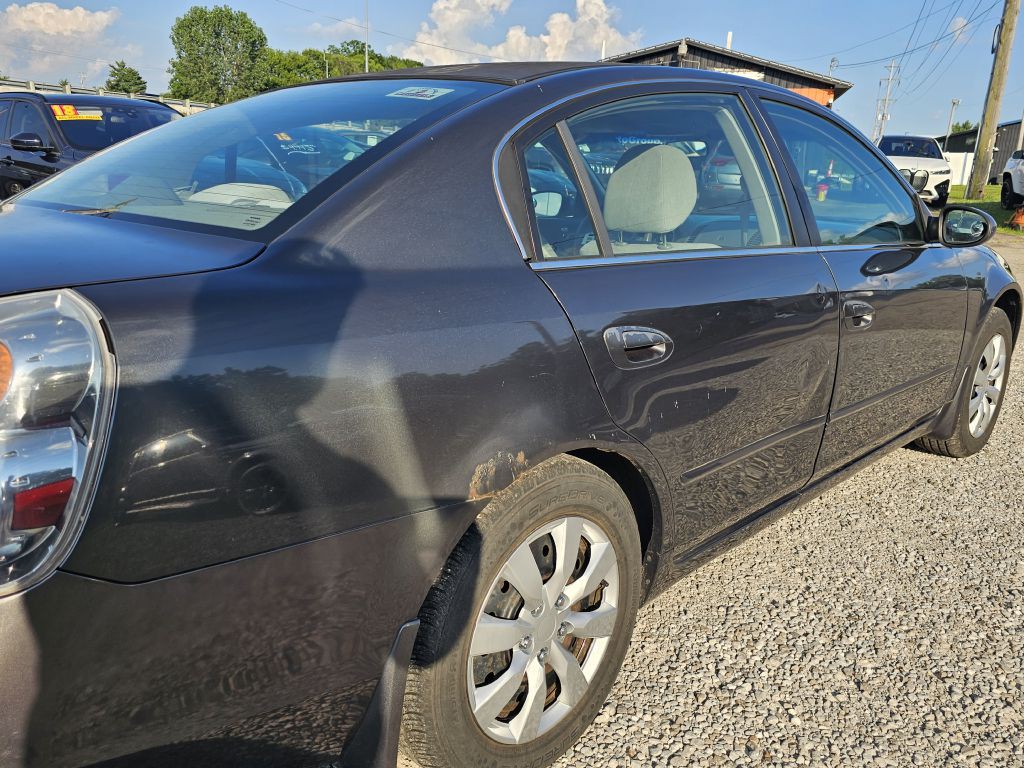 2006 Nissan Altima Image 10