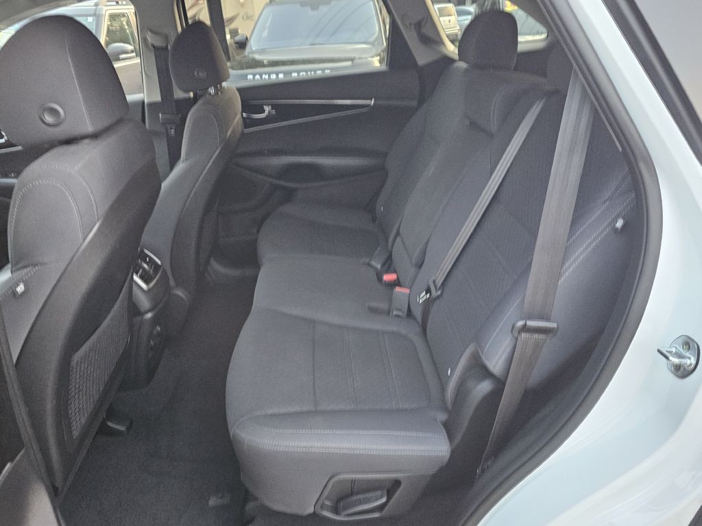 2018 Kia Sorento Image 15